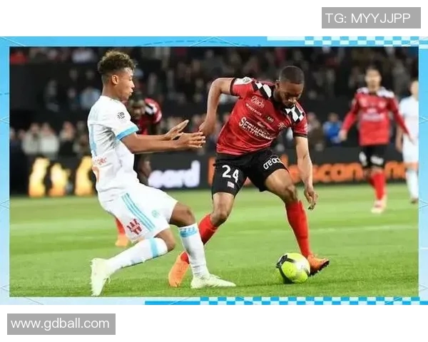 足球明星评析主播的独特视角与精彩解读让球迷更懂比赛魅力