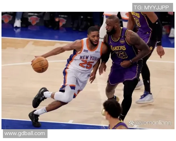 德文布克如何引领太阳队重返NBA巅峰的奋斗之路