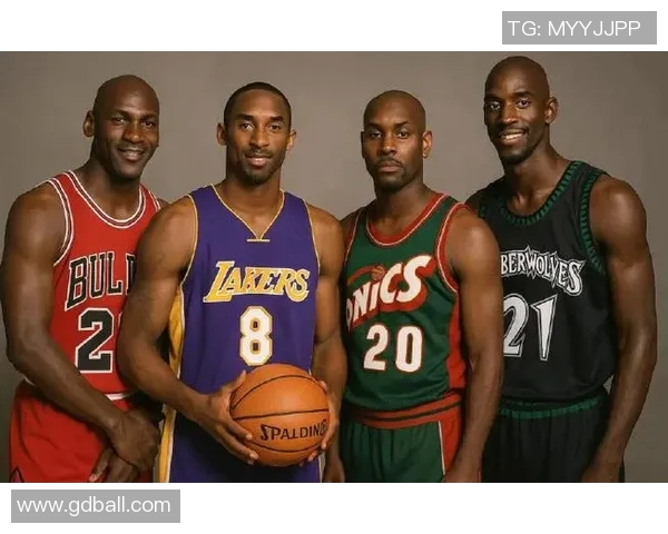 乔丹与全球足球明星同框合影展现体育传奇魅力与友谊的瞬间